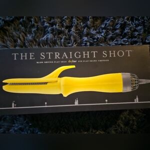 DRY BAR Blow drying flat iron